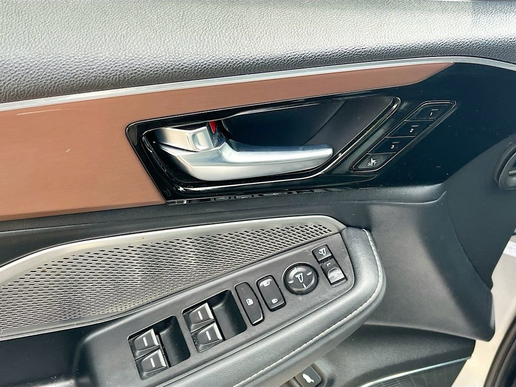 Used 2022 Acura MDX SH-AWD w/ Technology Package image 18