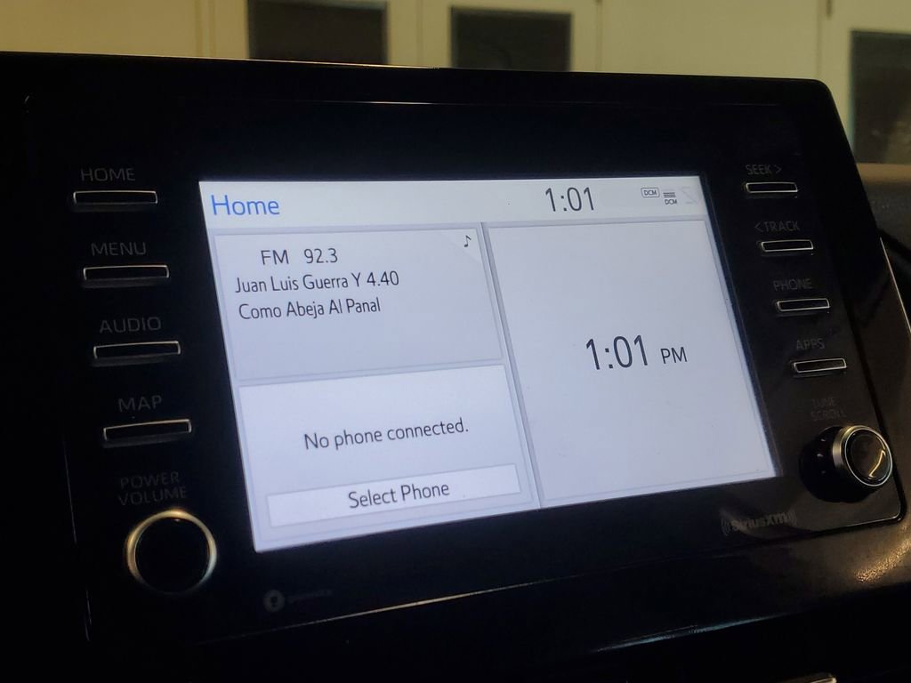 Used 2022 Toyota Camry SE image 25