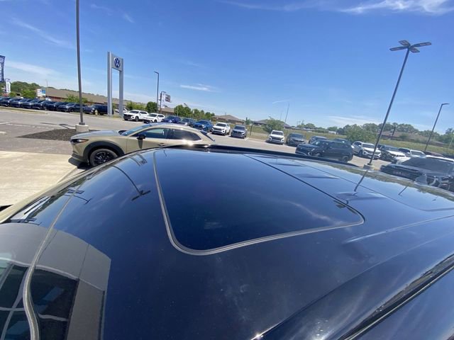 Used 2022 Kia Telluride SX w/ SX Prestige Package AWD/4WD image 3