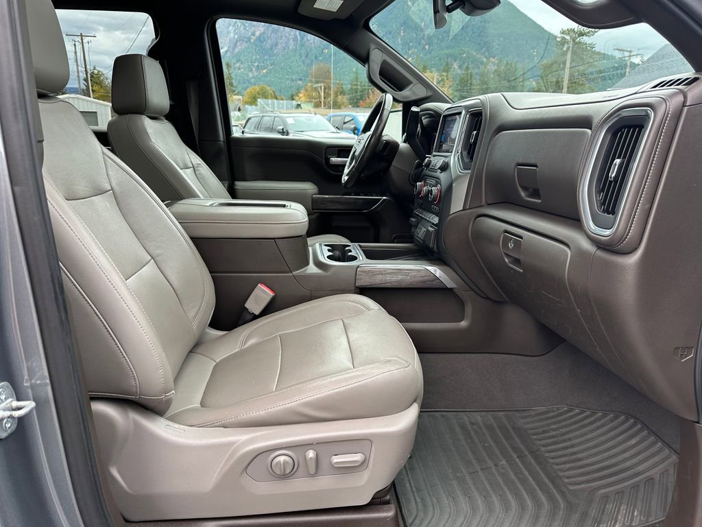 Used 2019 Chevrolet Silverado 1500 LTZ w/ LTZ Premium Package AWD/4WD image 11