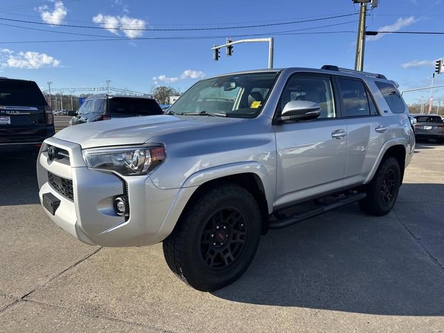 Used 2022 Toyota 4Runner SR5 Premium w/ Moonroof Package image 3