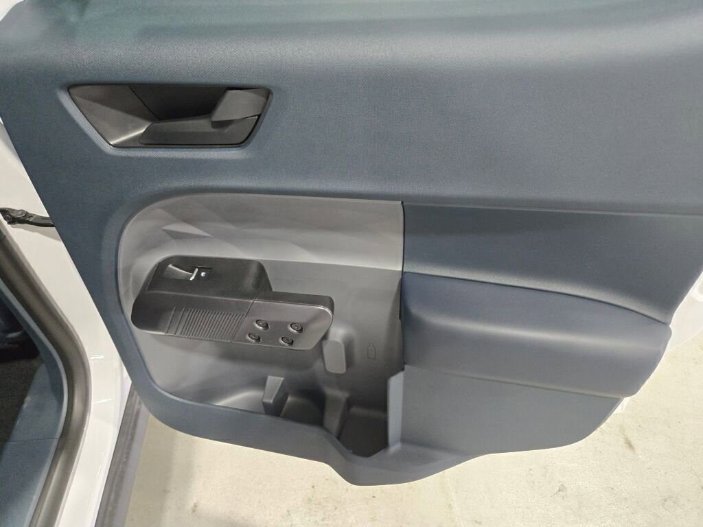 New 2025 Ford Maverick XLT w/ XLT Luxury Package image 13