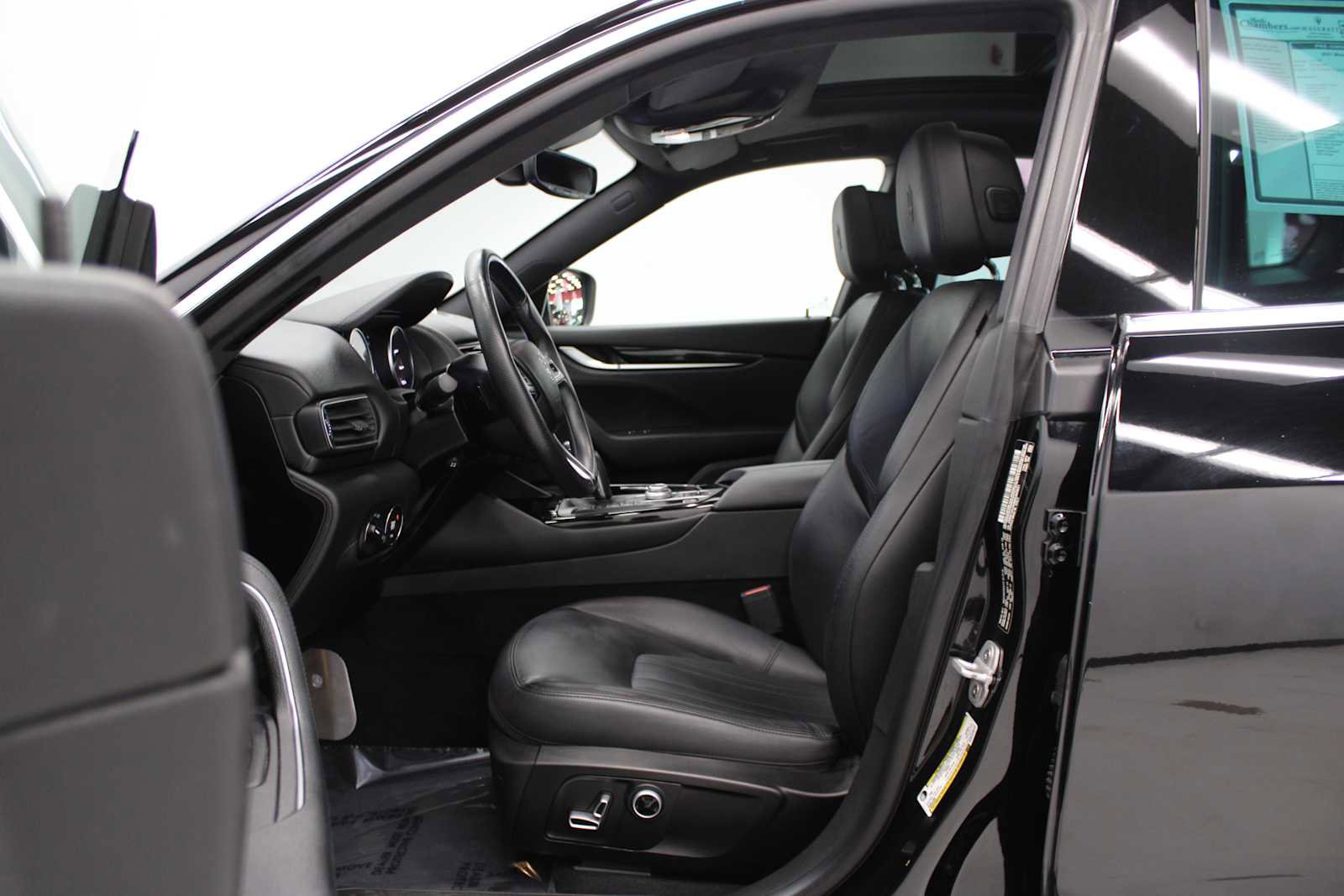 Used 2021 Maserati Levante image 16