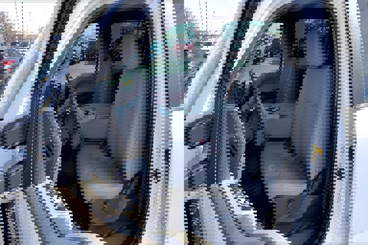 Used 2022 Ford F250 XL w/ Power Equipment Group image 8