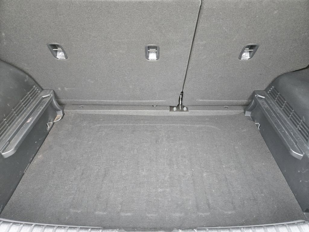 Certified 2025 Kia Soul LX w/ LX Technology Package FWD image 31