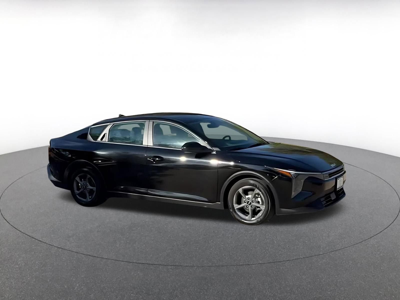 Used 2025 Kia K4 FWD video 2