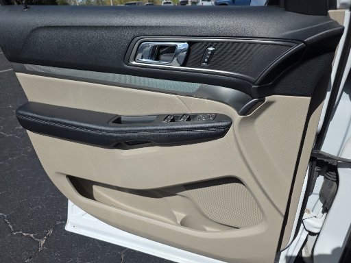 Certified 2018 Ford Explorer XLT image 15