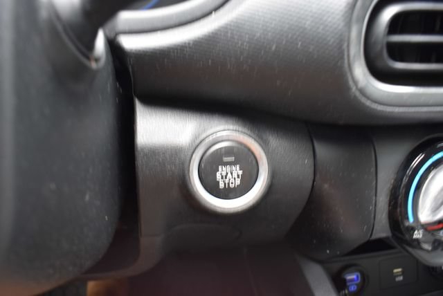Used 2022 Hyundai Kona SEL FWD image 33