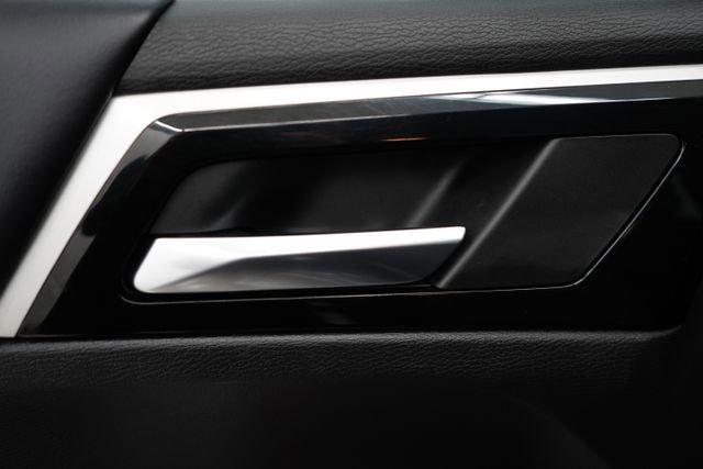 Used 2023 Mitsubishi Outlander SE image 17