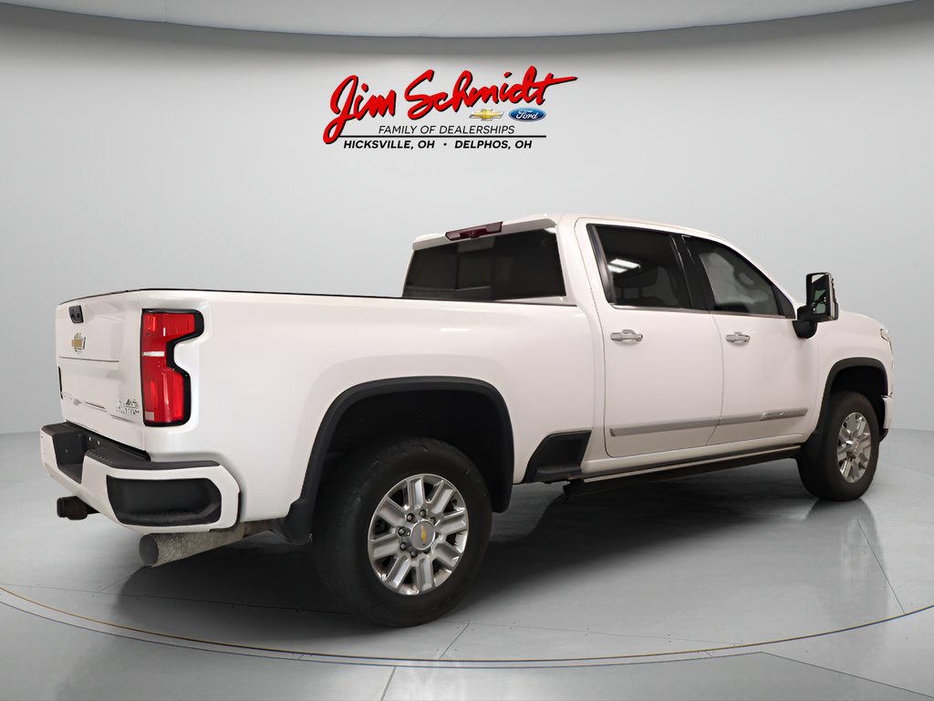 Used 2024 Chevrolet Silverado 2500 High Country w/ High Country Premium Package AWD/4WD image 6