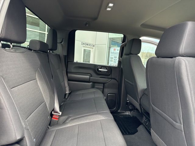 Used 2025 Chevrolet Silverado 2500 Custom w/ Custom Value Package image 25