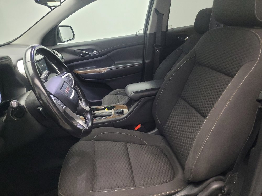 Used 2019 GMC Acadia SLE image 17