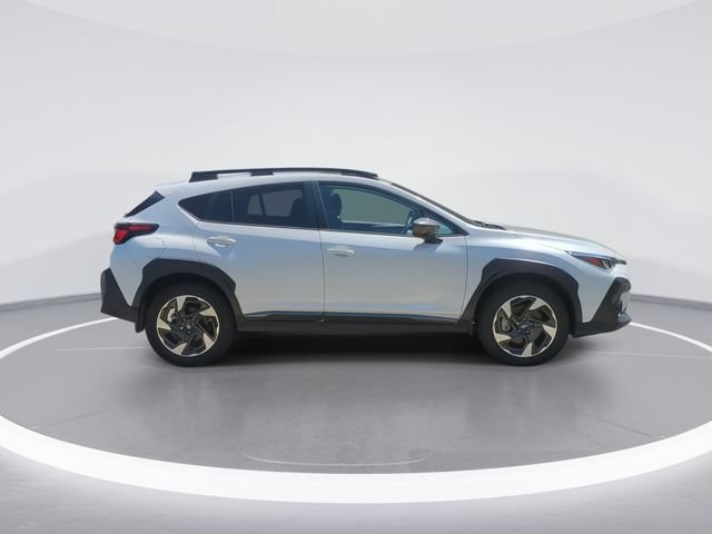 Used 2024 Subaru Crosstrek 2.5i Limited w/ Crosstrek Mirror Package AWD/4WD image 9