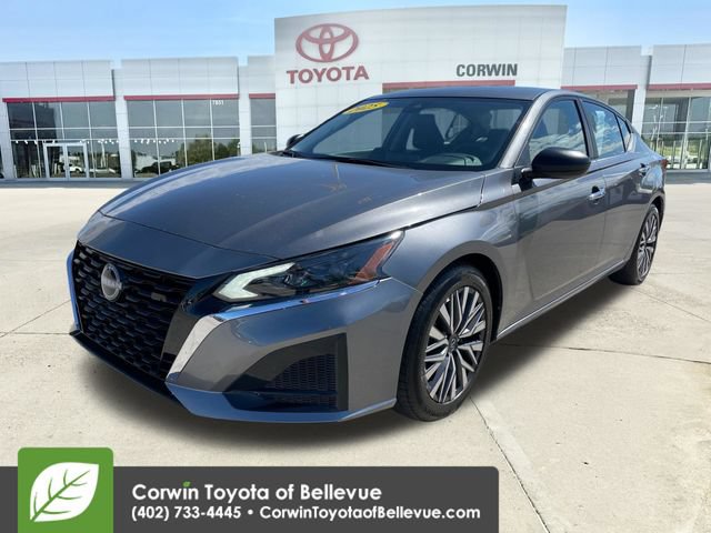 Used 2025 Nissan Altima 2.5 SV FWD image 7
