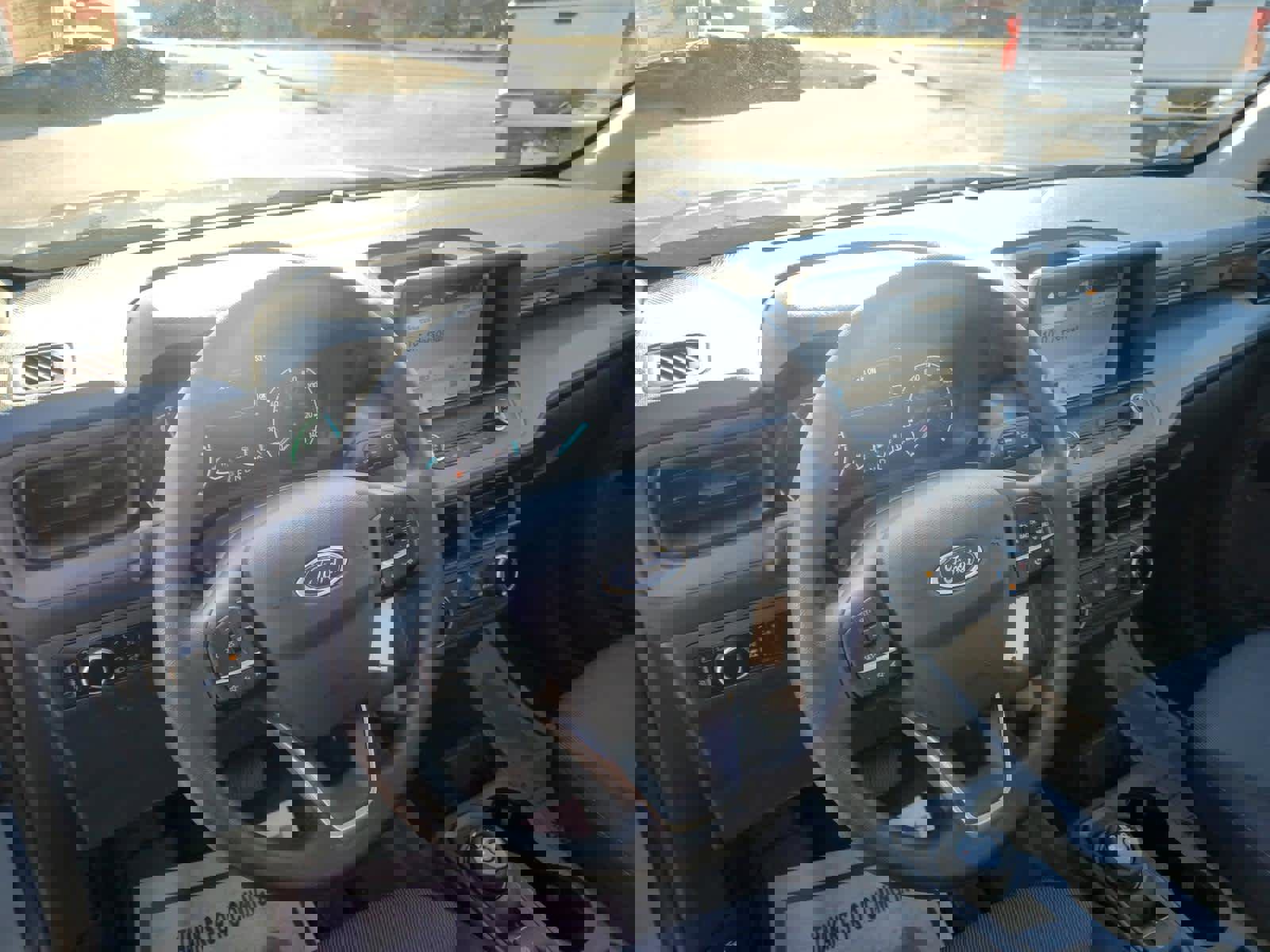 Used 2023 Ford Maverick XL image 9