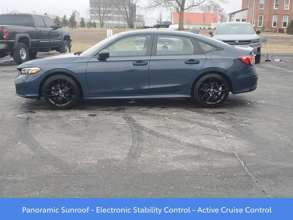 Certified 2025 Honda Civic Sport Touring image 4