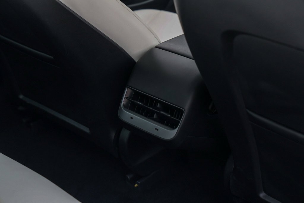 Used 2023 Tesla Model 3 Standard Range RWD image 17