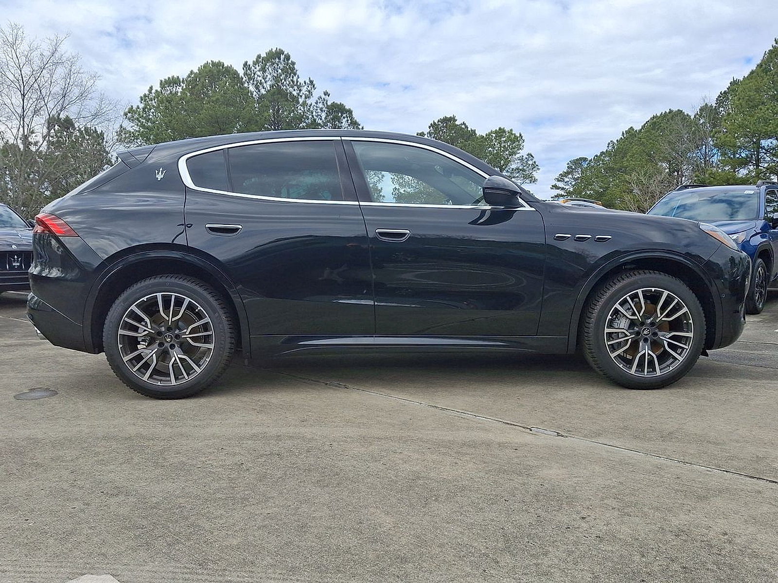 New 2025 Maserati Grecale GT AWD/4WD image 8