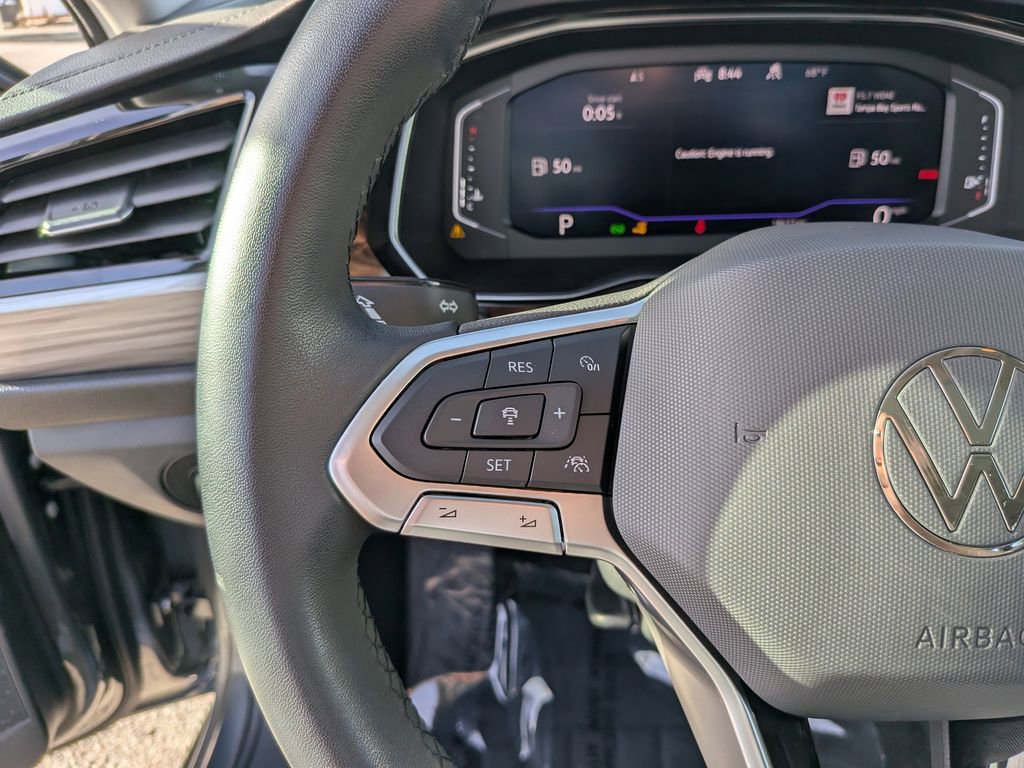 Certified 2024 Volkswagen Jetta SEL image 28