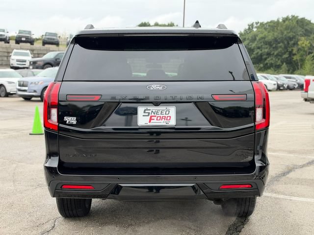 Used 2026 Ford Expedition Max Platinum w/ Stealth Performance Package AWD/4WD image 6