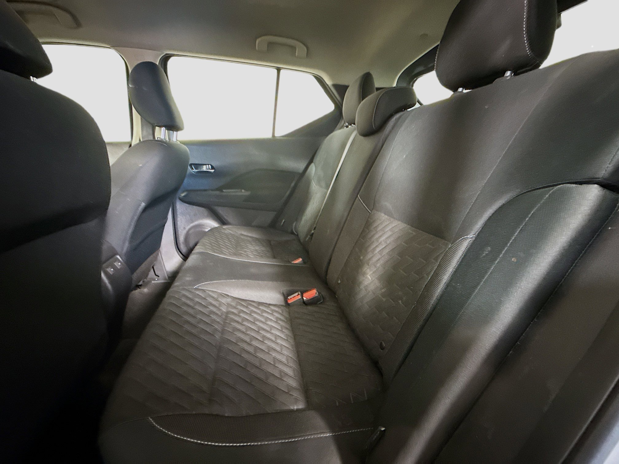 Used 2021 Nissan Kicks SV image 25