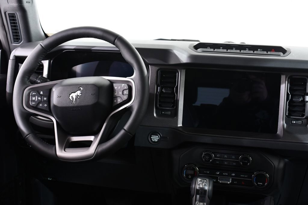 New 2025 Ford Bronco Badlands image 8
