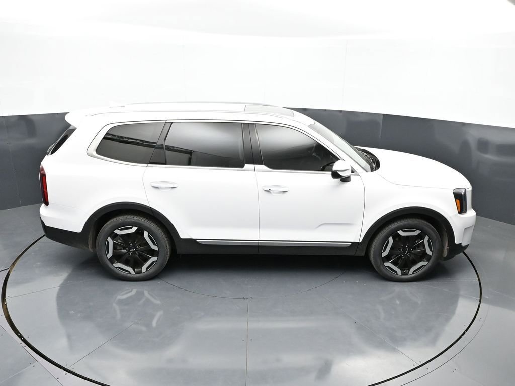 Used 2025 Kia Telluride S image 38