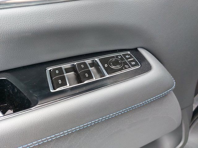 New 2025 Cadillac Escalade IQ Sport 1 w/ LPO, ONYX Package image 32