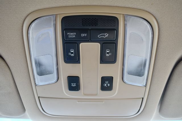 Used 2017 Kia Sedona EX FWD image 33