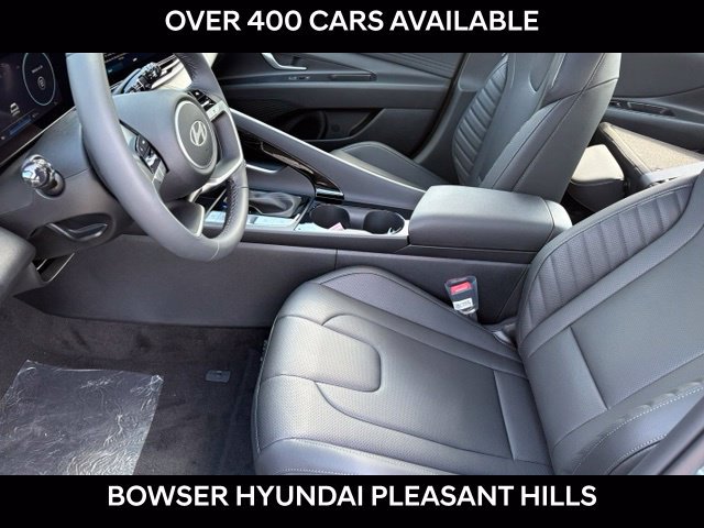 New 2026 Hyundai Elantra Limited FWD image 4