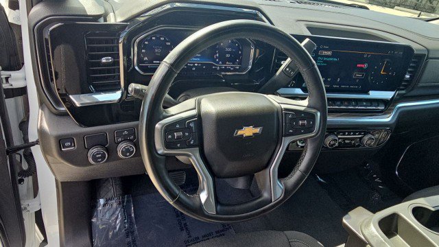 Used 2023 Chevrolet Silverado 1500 LT w/ Protection Package RWD image 11