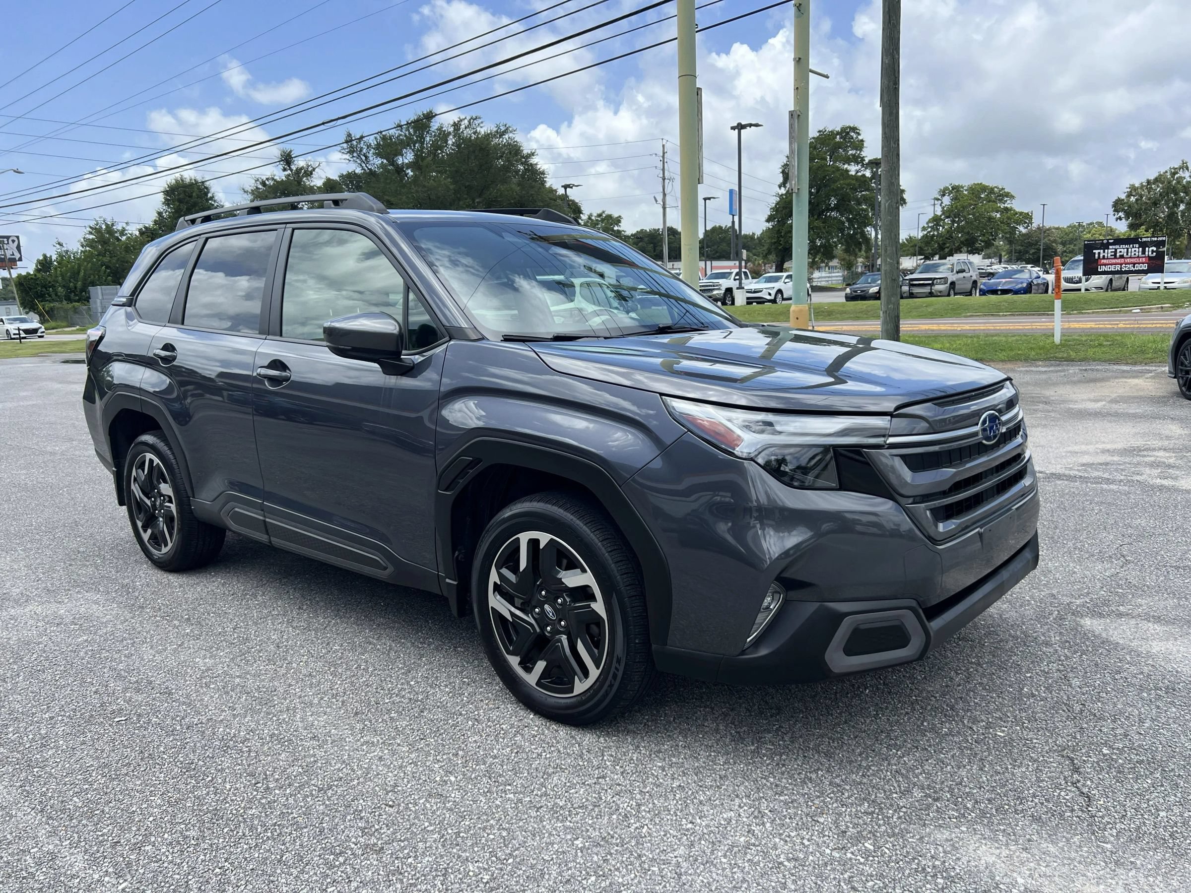 Used 2025 Subaru Forester Limited AWD/4WD image 4