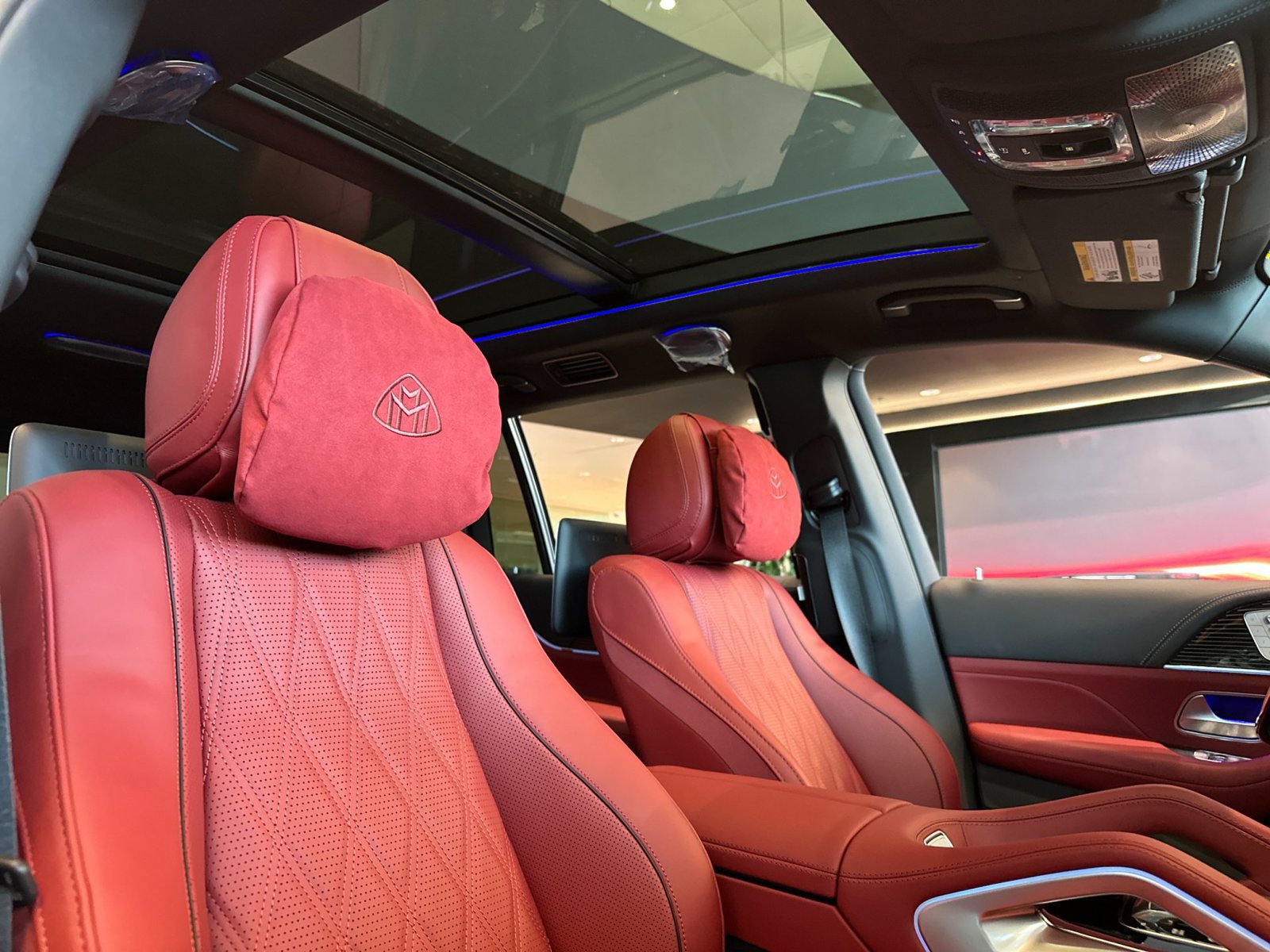 New 2026 Mercedes-Benz Maybach GLS 600 4MATIC image 17