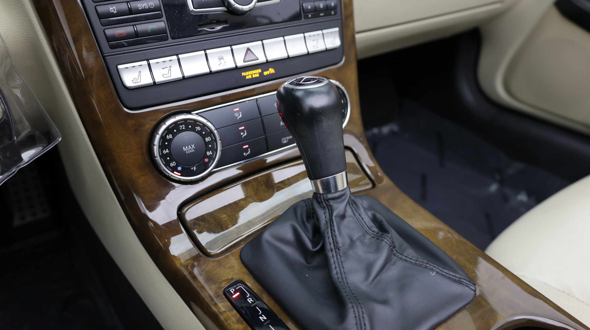 Used 2015 Mercedes-Benz SLK 250 image 19