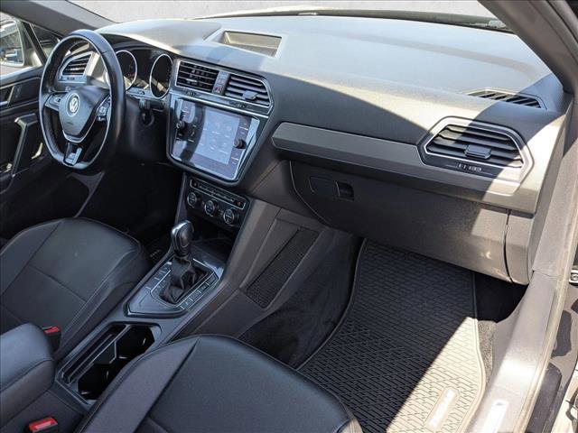 Used 2020 Volkswagen Tiguan SE R-Line FWD image 24