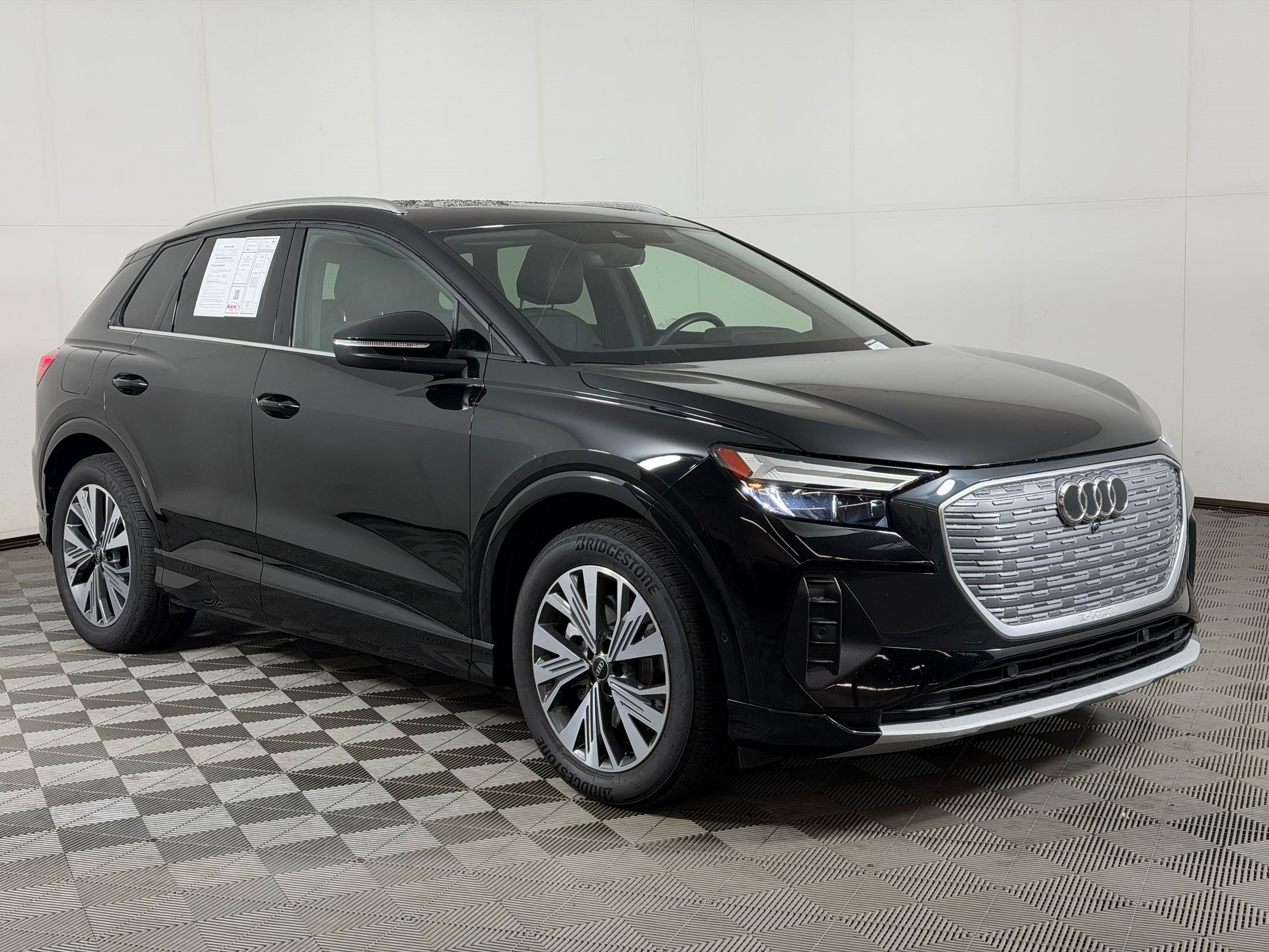 Used 2023 Audi Q4 e-tron Premium Plus w/ Premium Plus RWD image 7