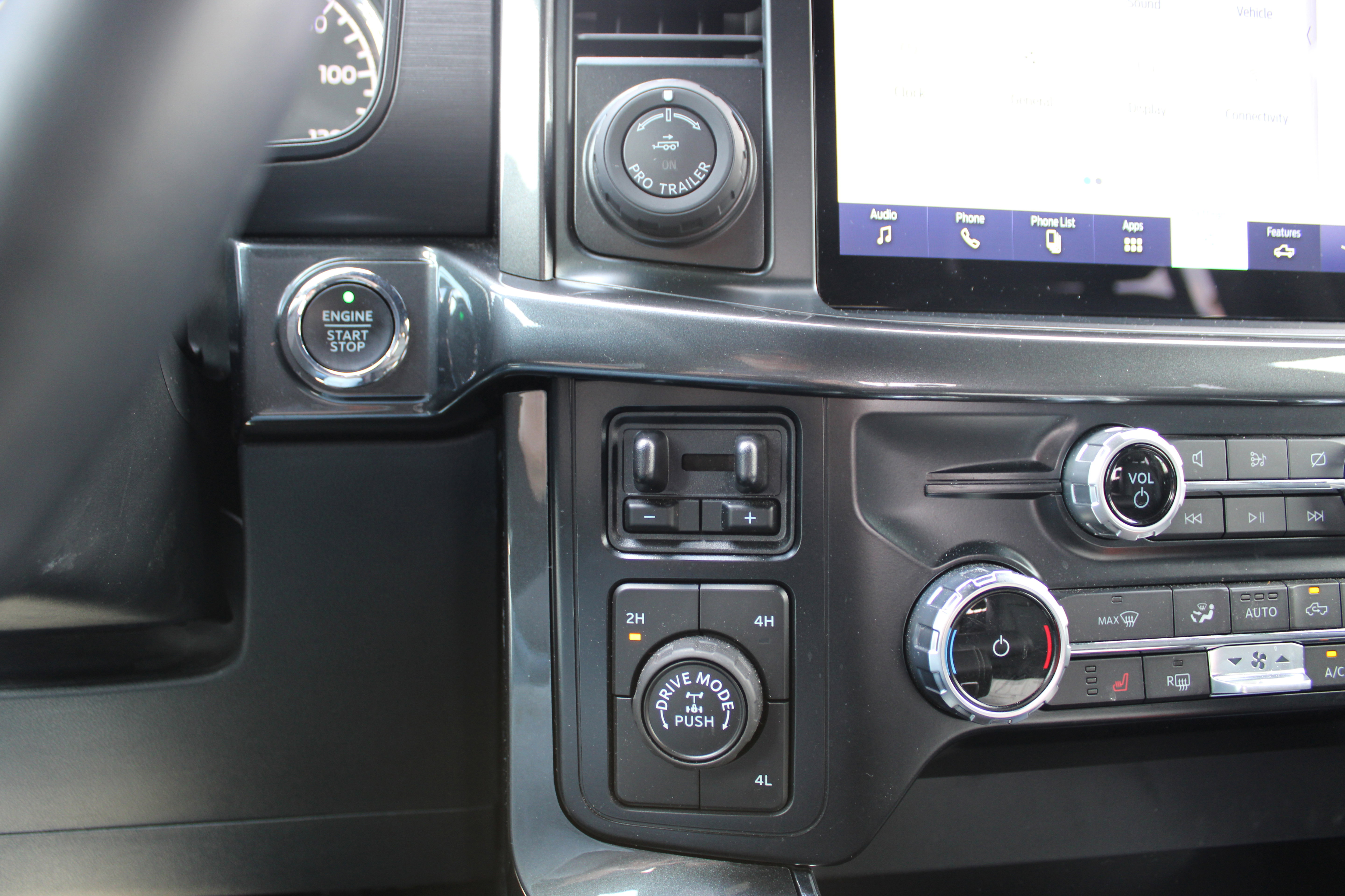 Used 2022 Ford F150 XLT w/ Equipment Group 302A High AWD/4WD image 22