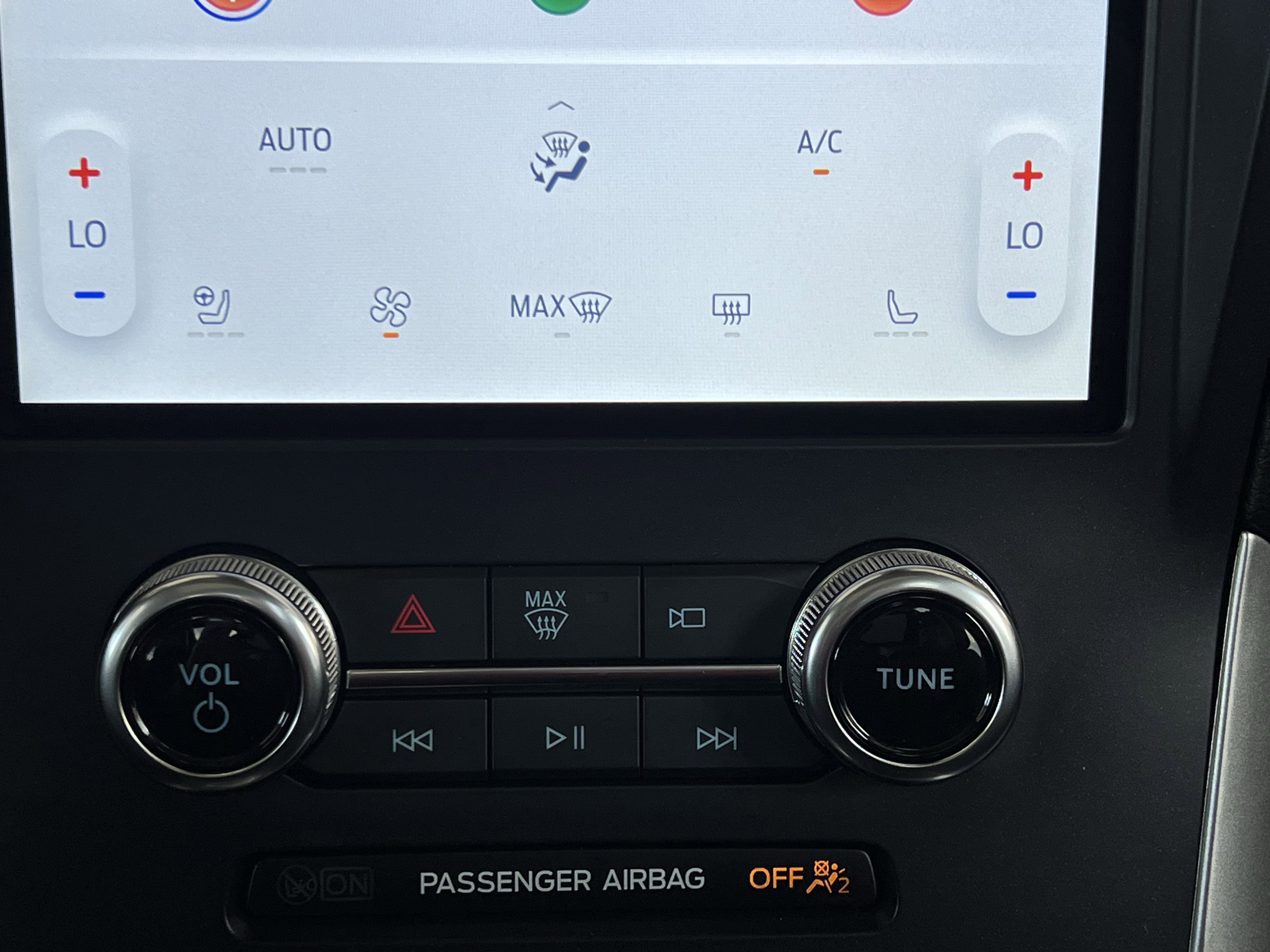 Used 2024 Ford Edge SEL w/ Convenience Package image 24