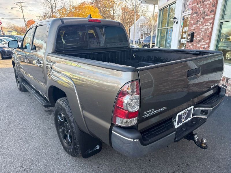 Used 2014 Toyota Tacoma 4x4 Double Cab image 7