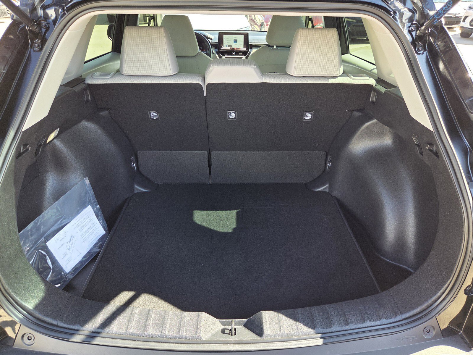 Certified 2026 Toyota Corolla Cross L image 9