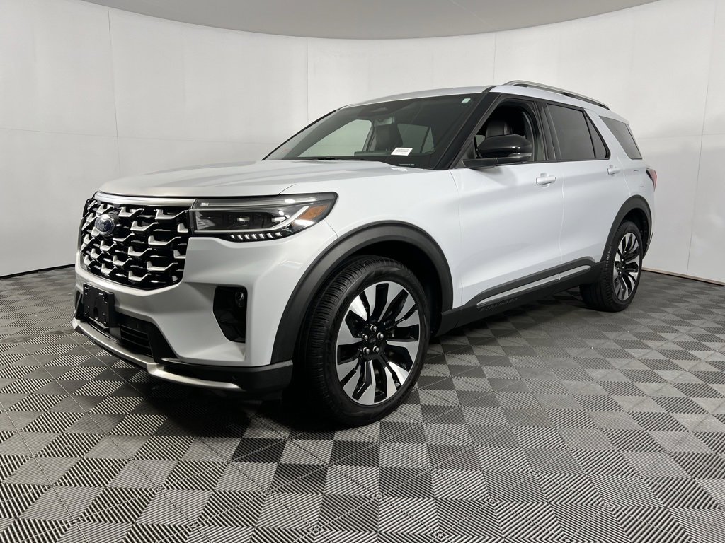 Used 2025 Ford Explorer Platinum w/ LUX Leather Package image 3