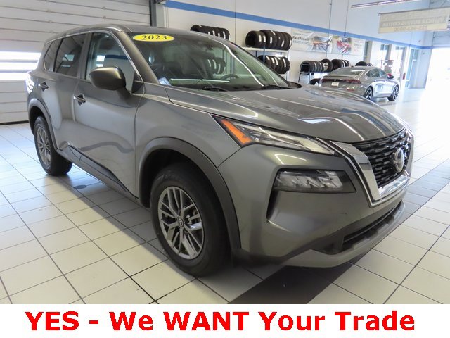 Used 2023 Nissan Rogue S image 17