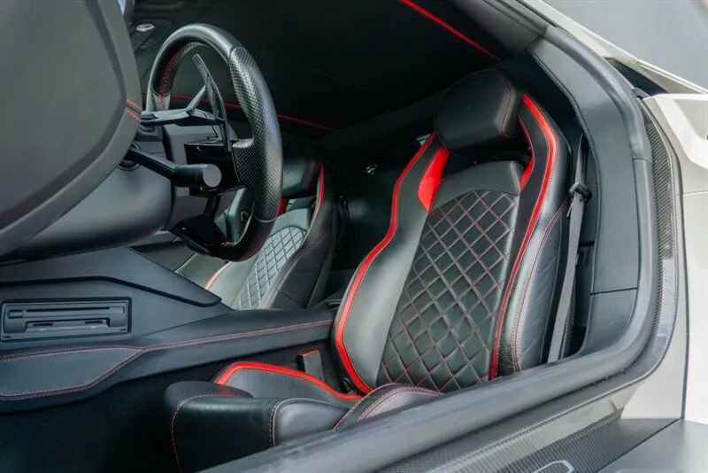 Used 2017 Lamborghini Aventador S image 15