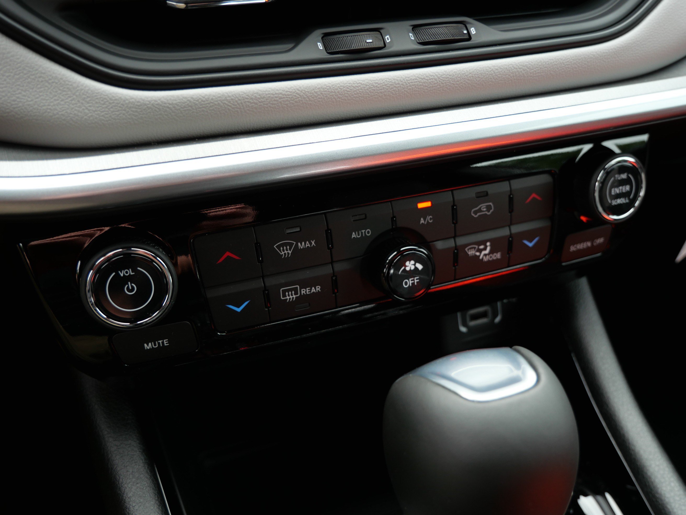 New 2026 Jeep Compass Limited AWD/4WD image 11