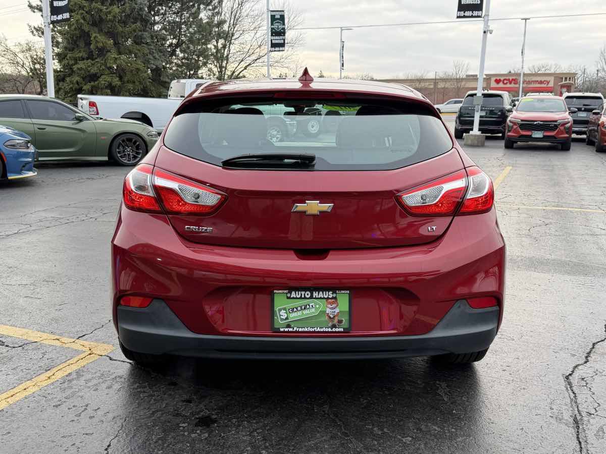 Used 2017 Chevrolet Cruze LT image 10