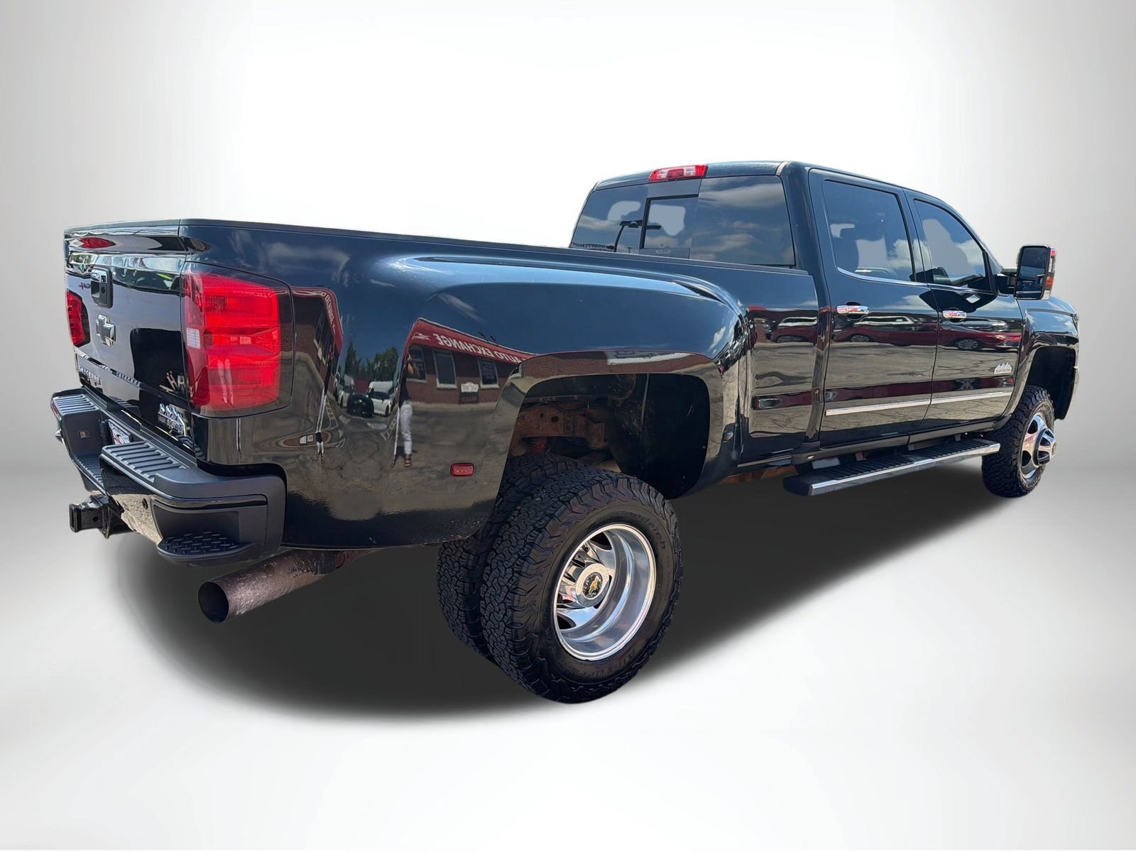 Used 2015 Chevrolet Silverado 3500 High Country AWD/4WD image 5