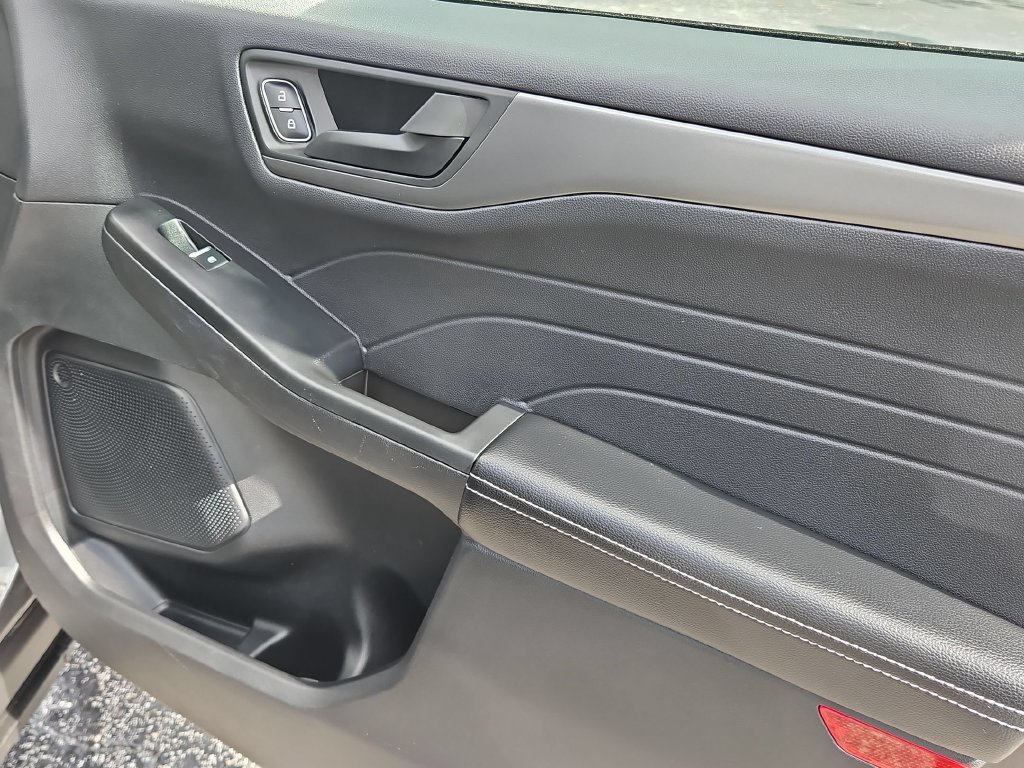 Used 2025 Ford Escape Active FWD image 32