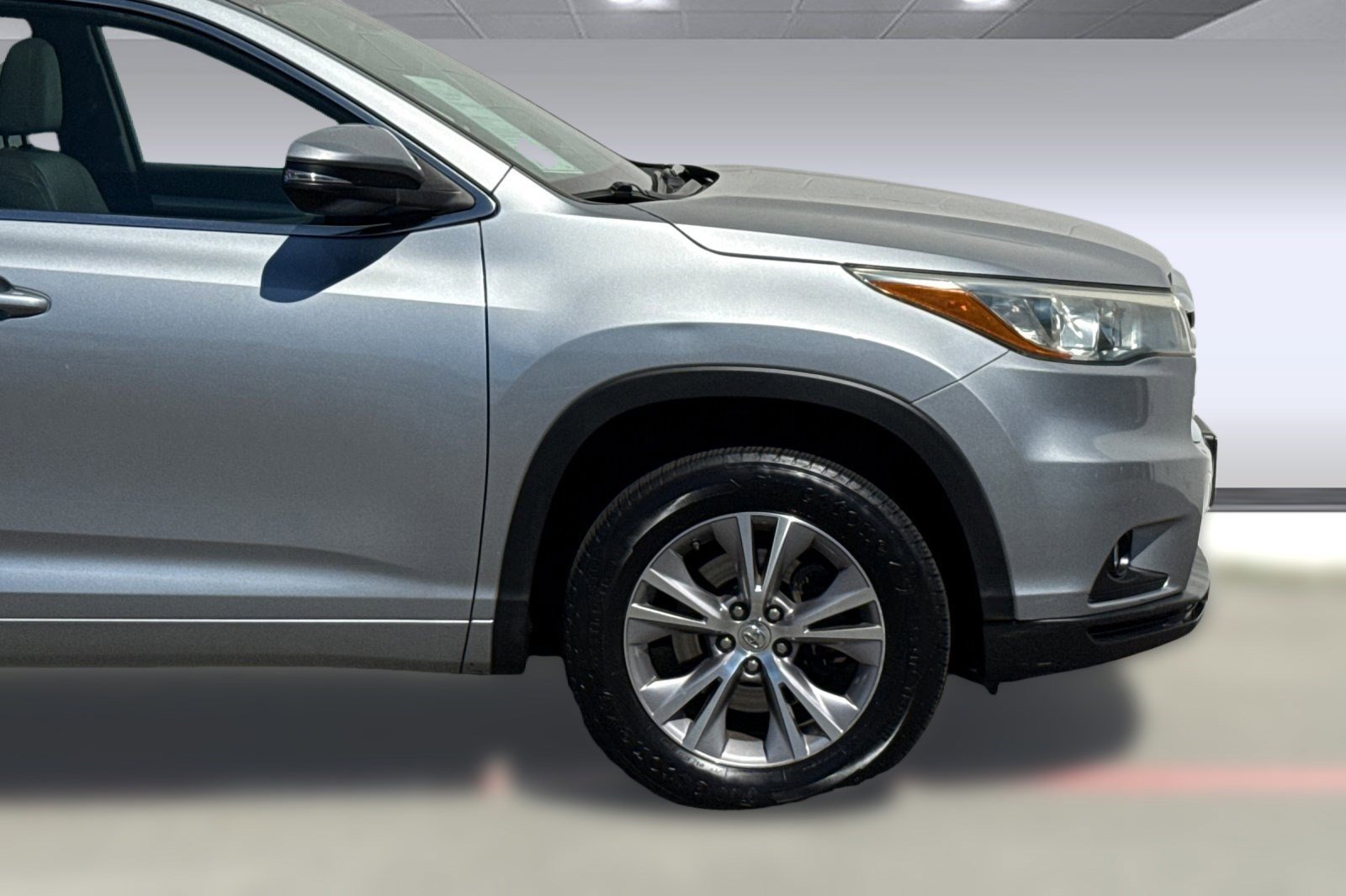 Used 2015 Toyota Highlander XLE image 34