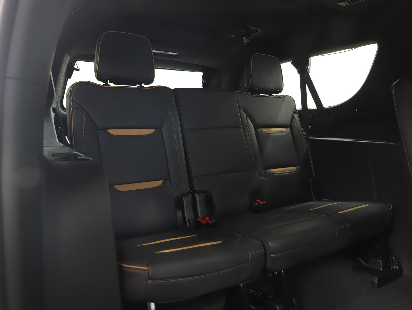 Used 2023 GMC Yukon XL AT4 w/ AT4 Premium Package AWD/4WD image 16