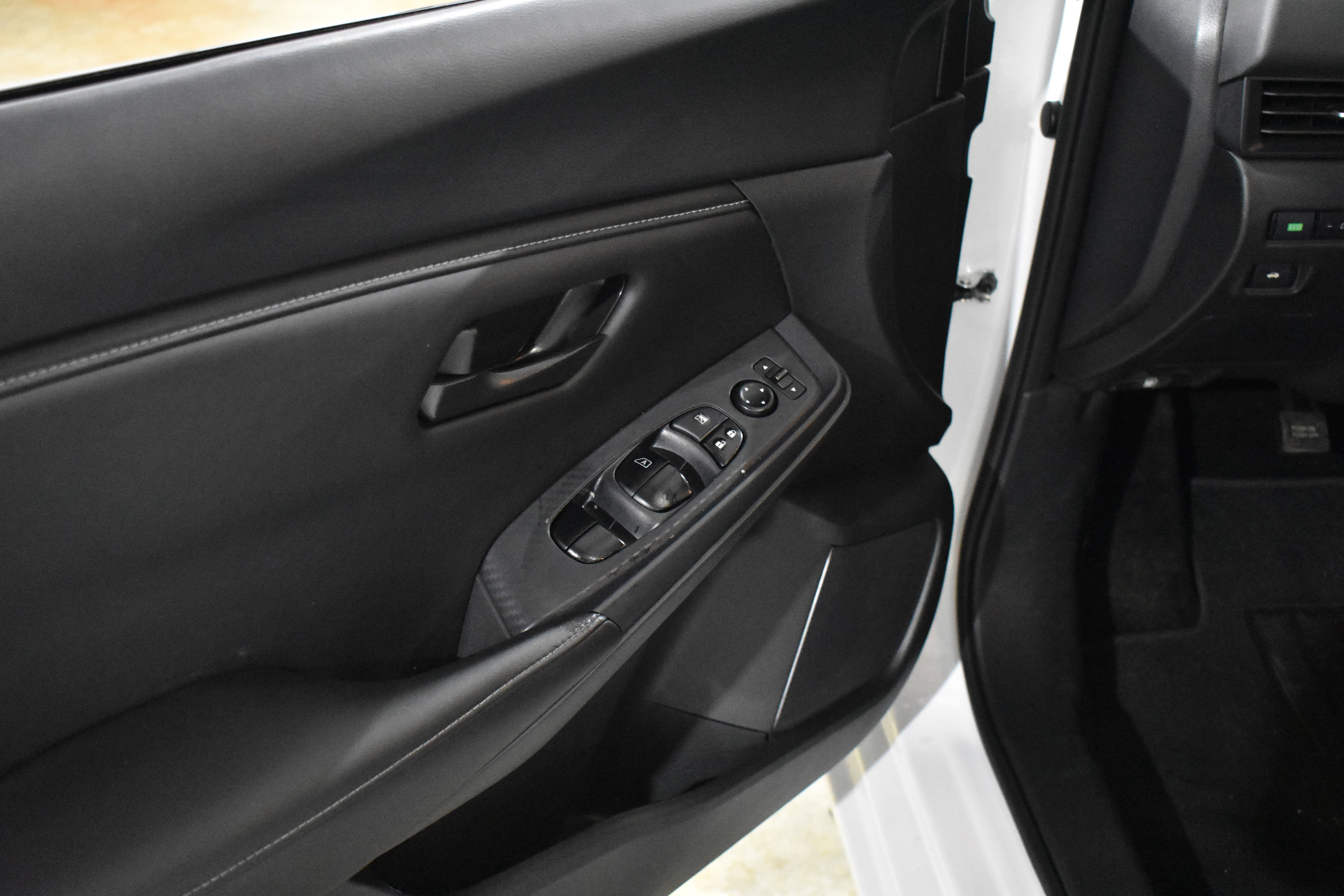 Used 2024 Nissan Sentra S image 14